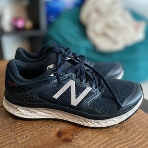 New Balance 1080 Shoes Men’s Size 8D/ Women’s Size 9.5 Wide